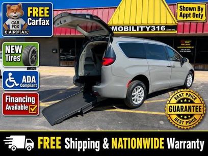 Used 2022 Chrysler Pacifica Touring-L
