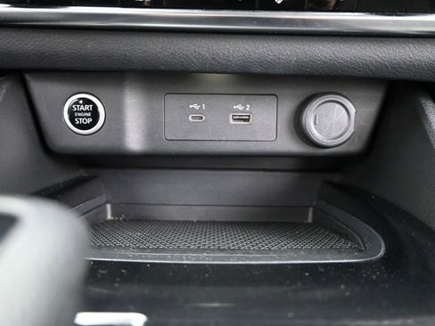 Used 2022 Nissan Rogue SV image 20