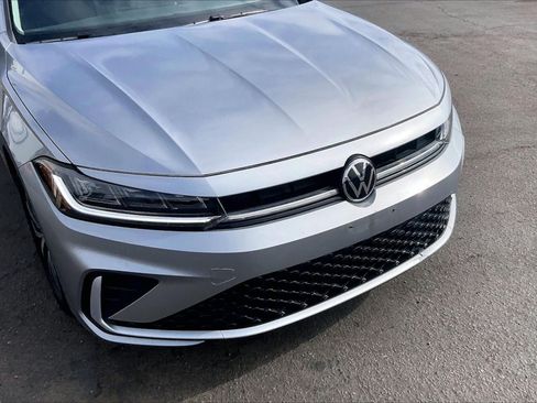 Used 2025 Volkswagen Jetta S FWD image 5