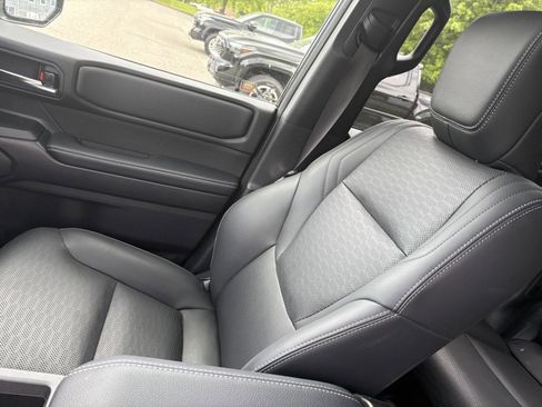 Used 2025 Toyota Land Cruiser AWD/4WD image 18