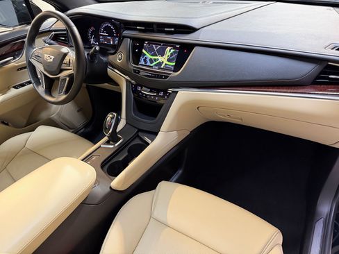 Used 2019 Cadillac XT5 Premium Luxury w/ Driver Assist Package FWD image 48