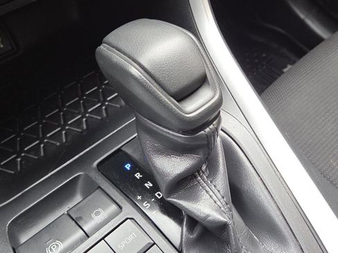 Used 2019 Toyota RAV4 LE w/ All Weather Liner Package FWD image 26
