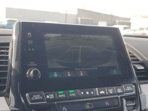 Used 2023 Honda Odyssey EX-L image 23