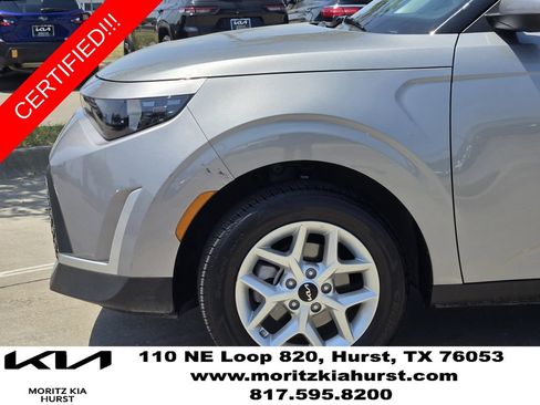Certified 2025 Kia Soul LX w/ LX Technology Package FWD image 15