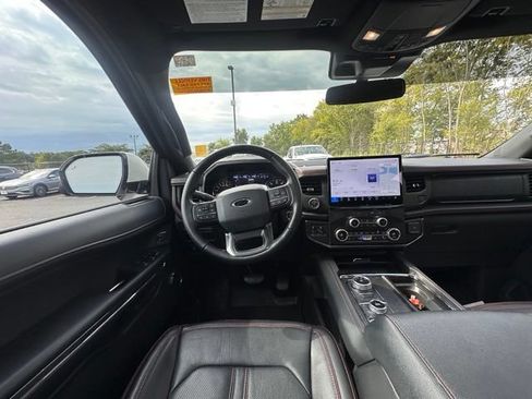 Used 2022 Ford Expedition Max Limited AWD/4WD image 18