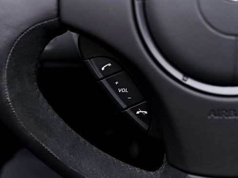 Used 2016 Aston Martin DB9 GT RWD image 73