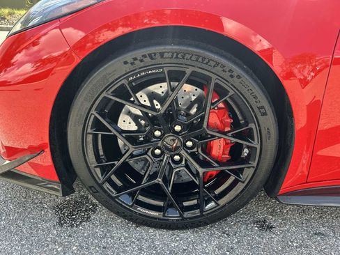 Used 2025 Chevrolet Corvette ZR1 w/ ZR1 Carbon Fiber Aero Package RWD image 12