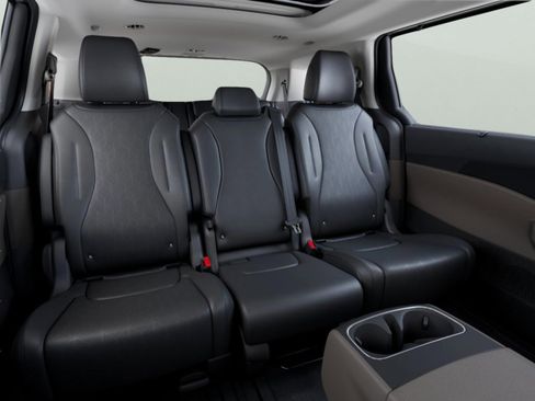 New 2026 Kia Carnival SX FWD image 12