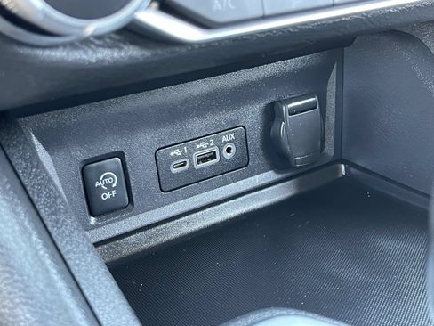 Certified 2024 Nissan Sentra SV FWD image 27