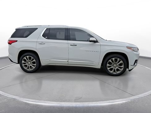 Used 2019 Chevrolet Traverse Premier AWD/4WD image 9