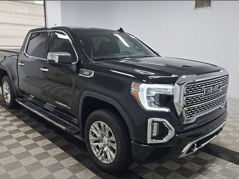 Used 2021 GMC Sierra 1500 Denali w/ Driver Alert Package II AWD/4WD image 4