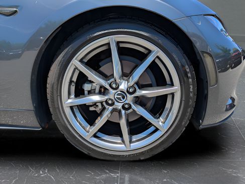 Used 2023 MAZDA MX-5 Miata Grand Touring w/ Weather Package RWD image 10