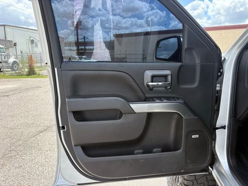 Used 2018 Chevrolet Silverado 1500 LT w/ All Star Edition image 10