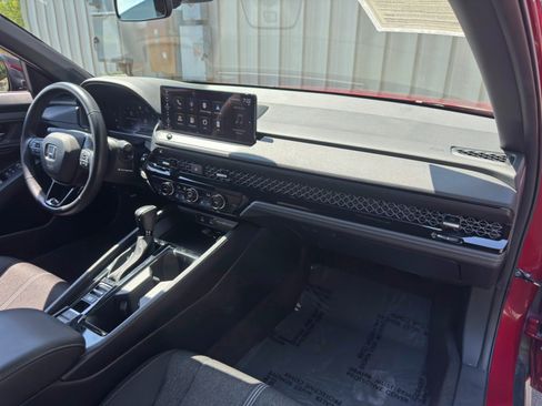 Used 2023 Honda Accord Sport image 14