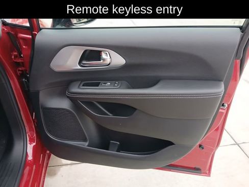 New 2026 Chrysler Pacifica Limited w/ S Appearance Package image 18