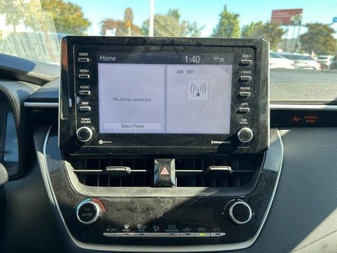 Used 2021 Toyota Corolla LE FWD image 11