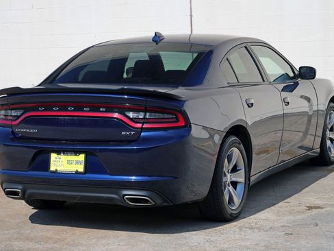Used 2015 Dodge Charger SXT RWD image 50