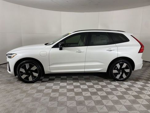 Certified 2024 Volvo XC60 T8 Plus w/ Protection Package Premier AWD/4WD image 7