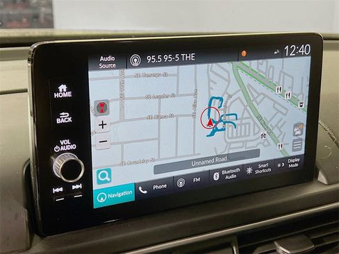 Used 2024 Honda Pilot Elite image 13