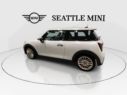 Certified 2025 MINI Cooper S image 7
