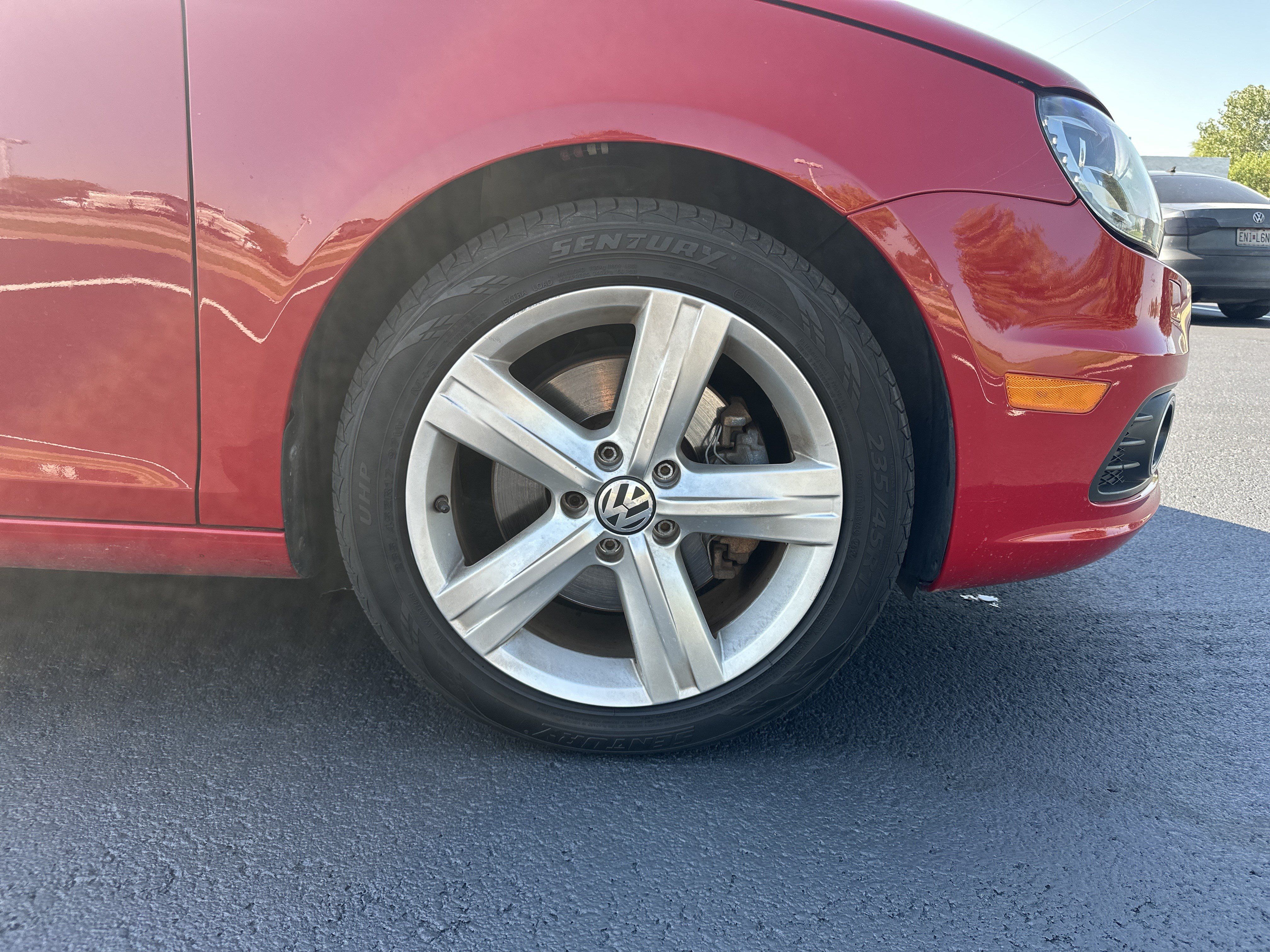 Used 2012 Volkswagen Eos Lux FWD image 13