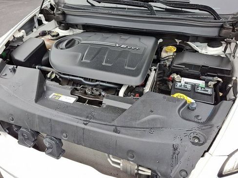 Certified 2018 Jeep Cherokee Overland image 32