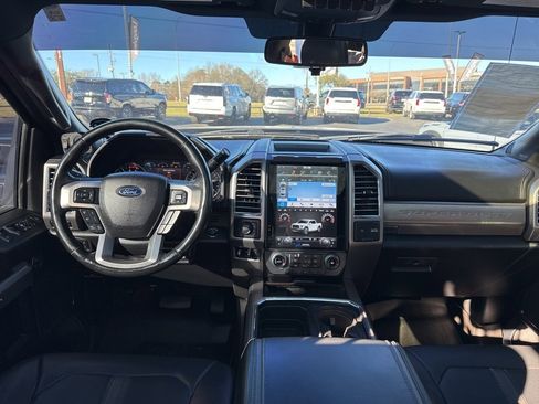 Used 2017 Ford F350 Platinum w/ Platinum Ultimate Package image 22