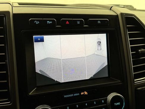 Used 2020 Ford Expedition XLT w/ Equipment Group 201A AWD/4WD image 14