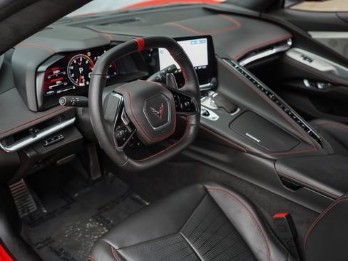 Used 2020 Chevrolet Corvette Stingray Premium Cpe w/ 3LT image 18