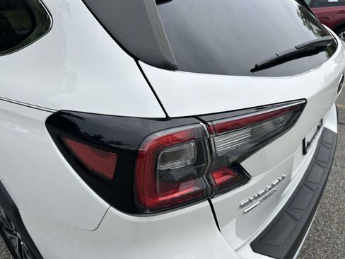 Certified 2023 Subaru Outback Limited AWD/4WD image 8