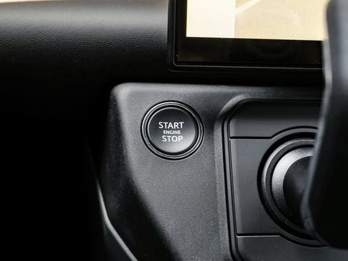 New 2026 Land Rover Defender 130 V8 AWD/4WD image 25