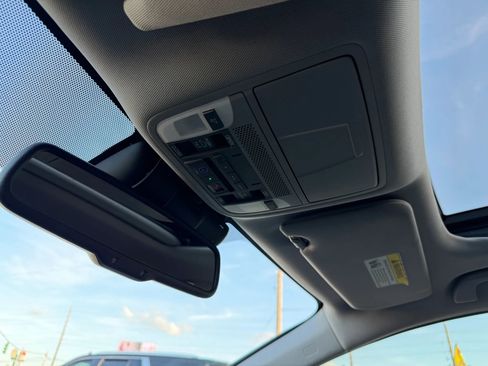 Used 2018 Acura RDX AWD w/ Advance Package image 24