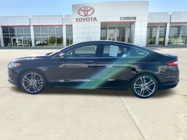 Used 2016 Ford Fusion Titanium FWD image 2