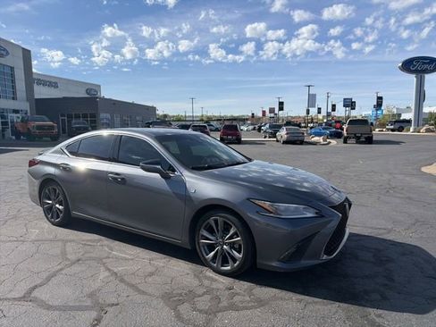 Used 2019 Lexus ES 350 F Sport FWD image 2