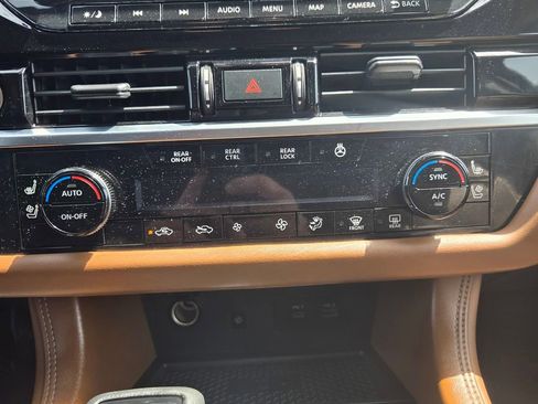 Used 2022 Nissan Pathfinder Platinum w/ Cargo Package image 20