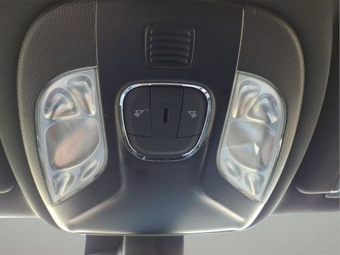 Used 2025 Jeep Compass Limited AWD/4WD image 30
