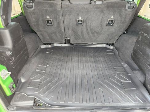 Used 2019 Jeep Wrangler Unlimited Sport AWD/4WD image 22
