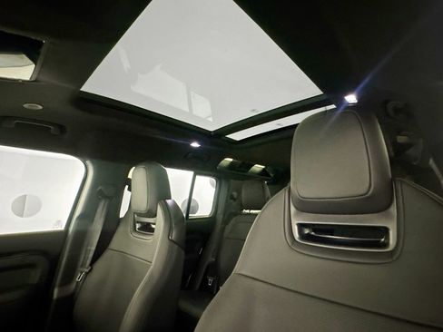 New 2026 Land Rover Defender 110 OCTA image 20