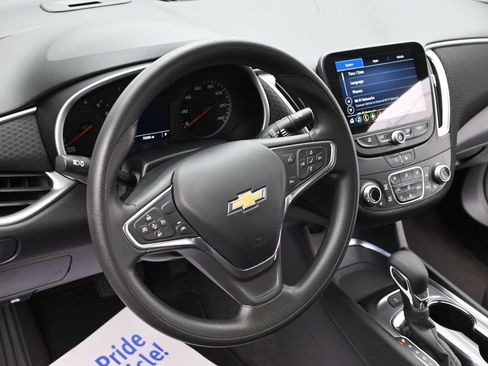 Used 2024 Chevrolet Malibu LT FWD image 13