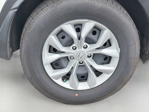 Used 2026 Honda CR-V LX image 9