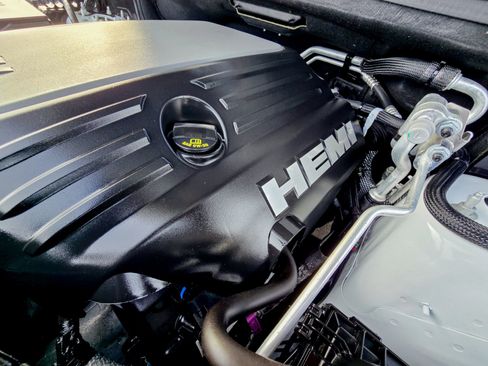 Used 2024 Dodge Durango R/T image 52