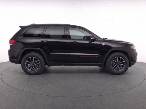 Used 2019 Jeep Grand Cherokee Trailhawk w/ Trailhawk Luxury Group AWD/4WD image 8