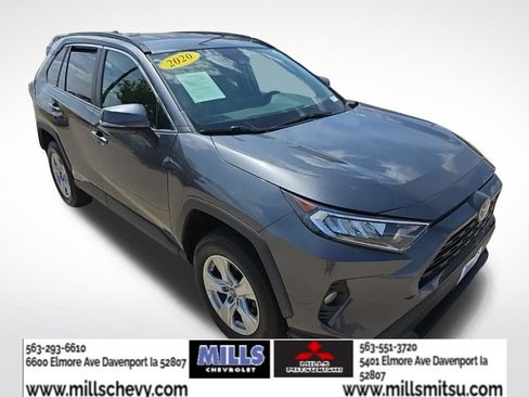 Used 2020 Toyota RAV4 XLE AWD/4WD image 7