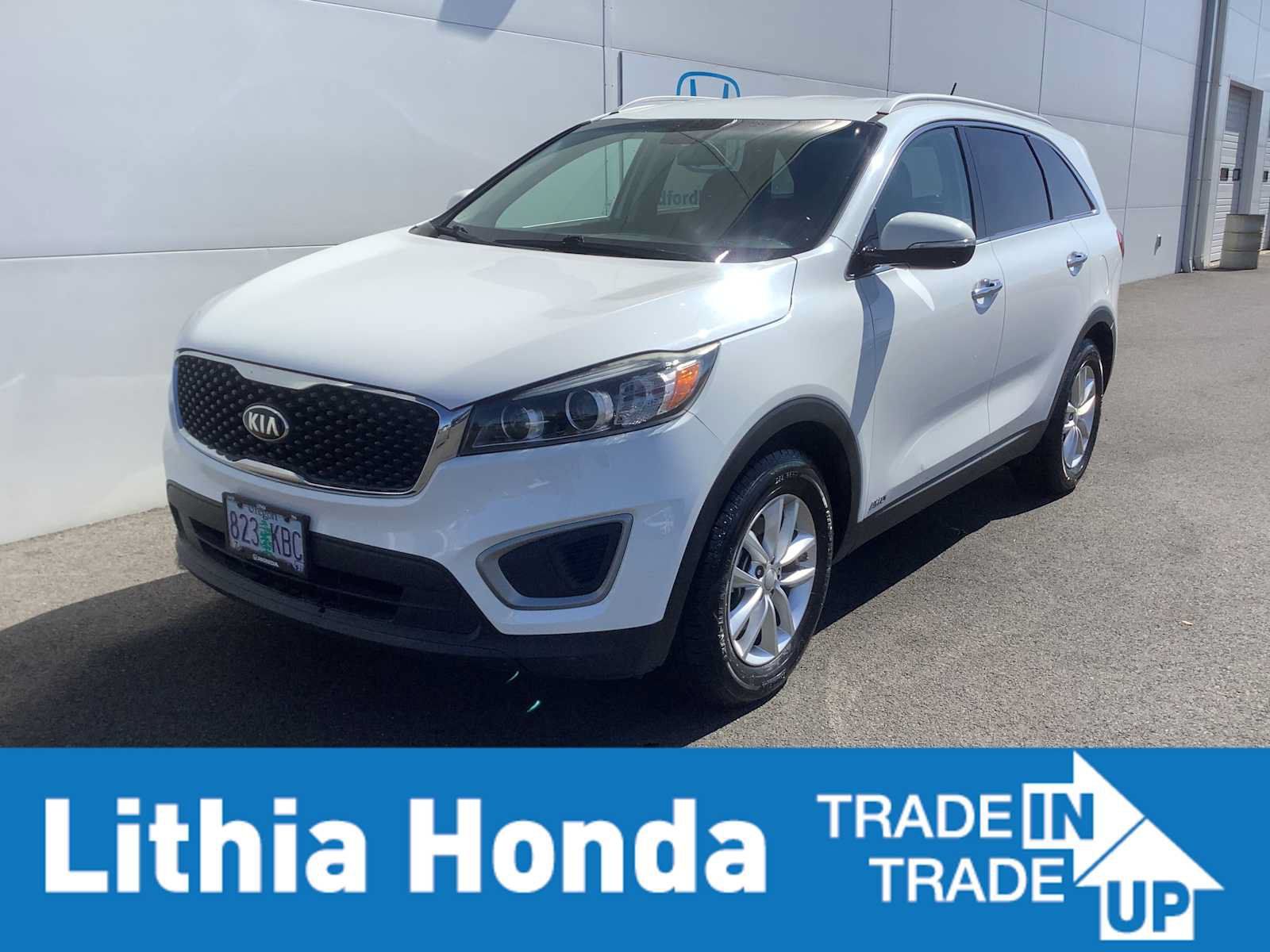 Used 2017 Kia Sorento AWD image 1