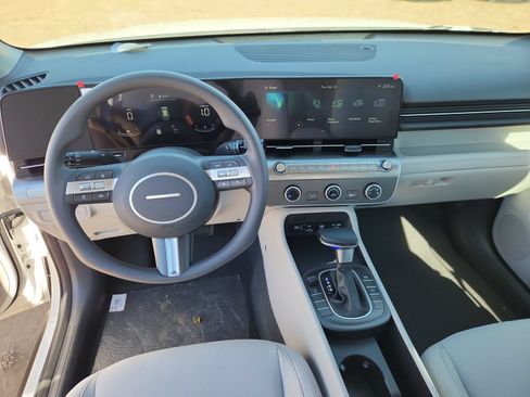 Used 2026 Hyundai Kona SE AWD/4WD image 12
