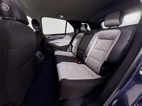 Used 2019 Chevrolet Equinox LS w/ LS Convenience Package image 23