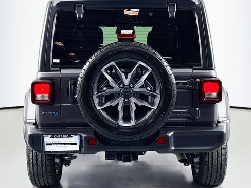 Used 2025 Jeep Wrangler Sport S image 3