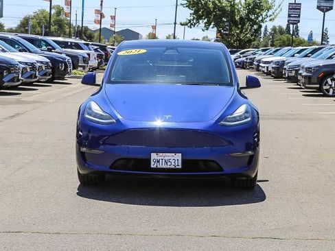 Used 2021 Tesla Model Y Long Range AWD/4WD image 7