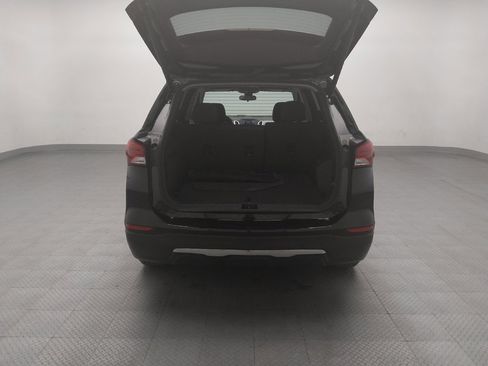 Used 2022 Chevrolet Equinox LT w/ Driver Convenience Package image 29