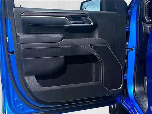 Used 2025 Chevrolet Silverado 1500 LT RWD image 18